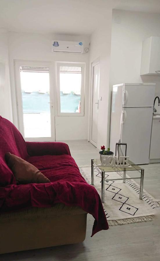 Mile Apartment